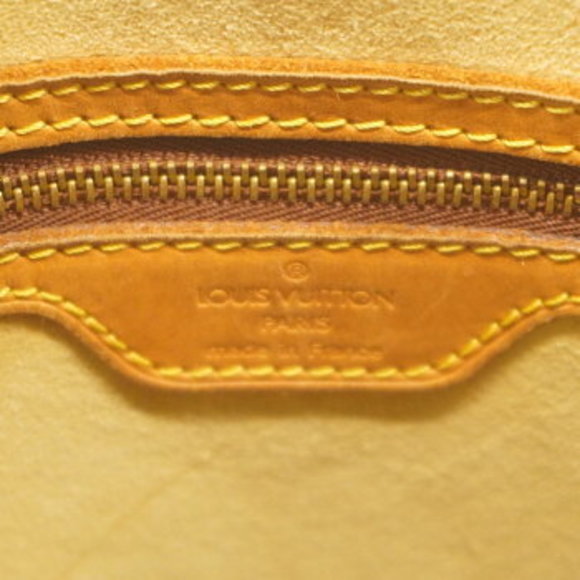 Louis Vuitton Monogram Looping GM Shoulder Bag - Picture 5 of 11